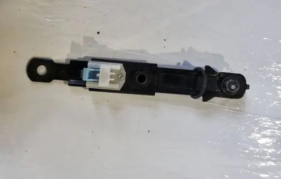 KIA Sportage Seat belt height adjuster 88890D7000 DFHSA190823H21219