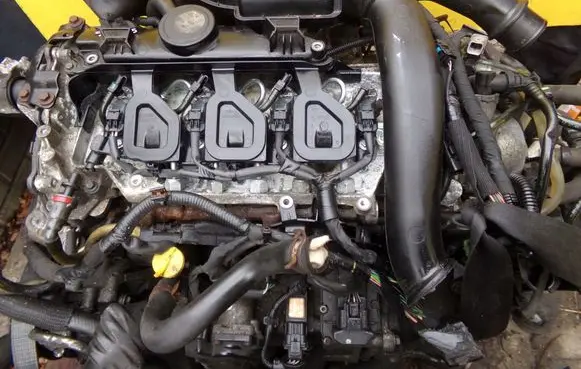 Renault Trafic II (X83) Engine M9R630 5HTR35