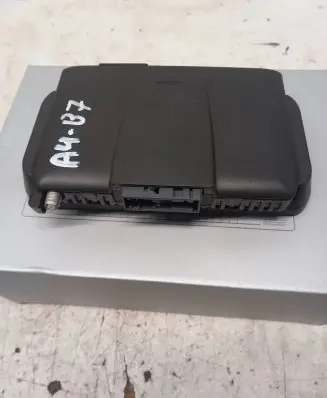 Audi A4 S4 B7 8E 8H Phone control unit/module 35011393 0800128 E11020017