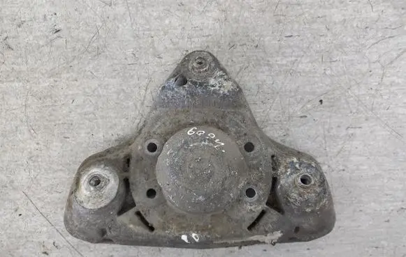 Volkswagen PASSAT B5.5 Front upper strut mount 8D0412383E