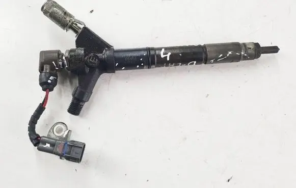 Toyota Auris 150 Fuel injector 236700r040
