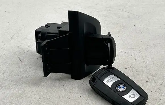 BMW 1 E81 E87 Ignition lock 10862510 6954717