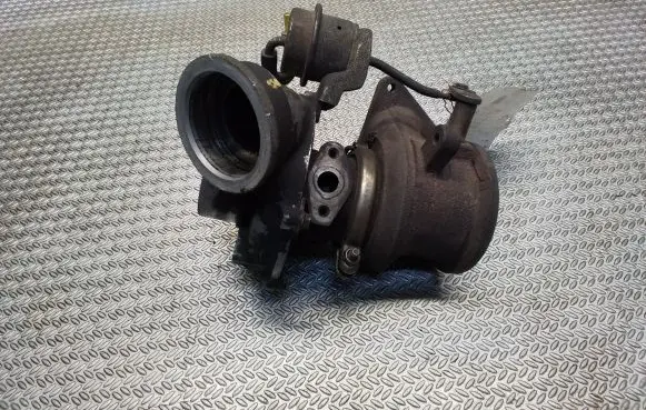 Mercedes-Benz Sprinter W901 W902 W903 W904 Turbo A6110960599