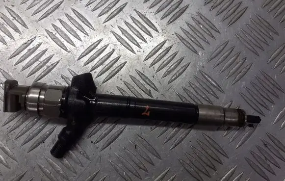 Toyota Avensis T250 Fuel injectors set 23670-0R180