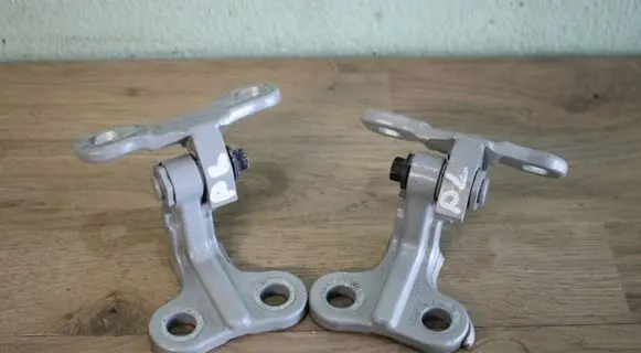 Volvo V50 Front door hinge set 