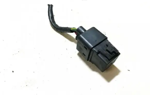 Ford Mondeo Mk III Glow plug pre-heat relay 94vg14n089f1b v23136-j4-x43
