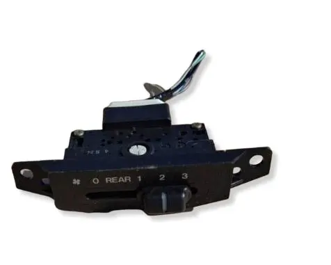 Mazda MPV II LW Climate control/heater control trim 