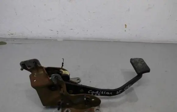 Cadillac STS Brake pedal