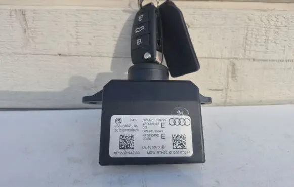 Audi A6 S6 C6 4F Ignition lock 4F0909135 4F0910132 33301302