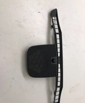Dash center speaker trim cover
