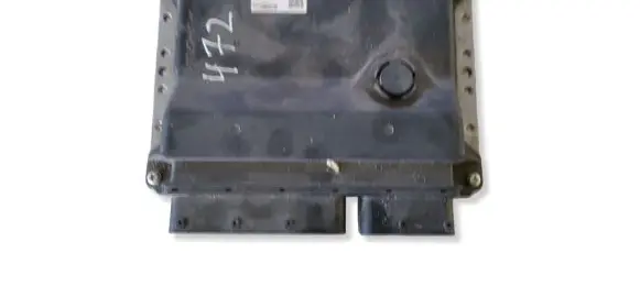 Lexus ES 250 - 300 - 330 Engine control unit/module 8966106C21 TN2751008820