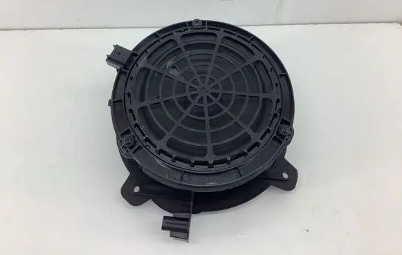 Opel Mokka B Front door speaker 9818747880 9826326080