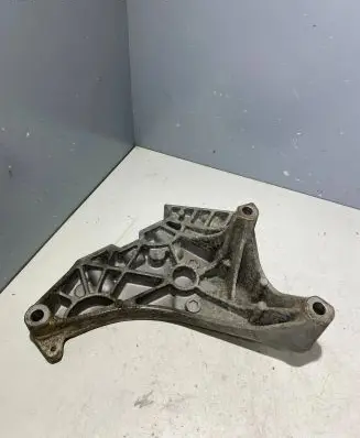 Audi A3 S3 8P Engine mounting bracket 03L199207