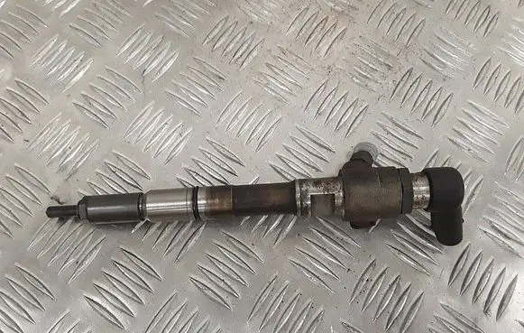 Audi A1 Fuel injector 03l130277b