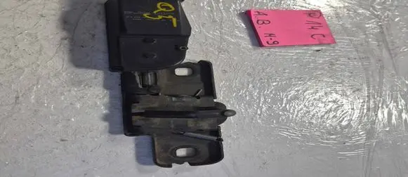 Audi Q5 SQ5 Tailgate/trunk/boot lock/catch/latch 8R0827505