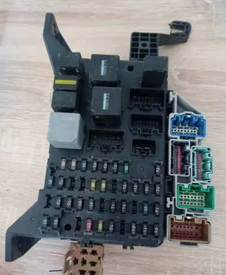 Ford Mondeo Mk III Fuse box set 1s7t14a073ag