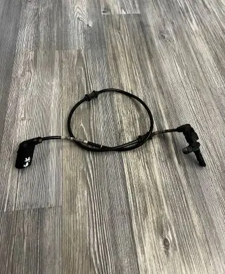 Mercedes-Benz E W213 Rear ABS sensor wiring A2135403905 MDD04002