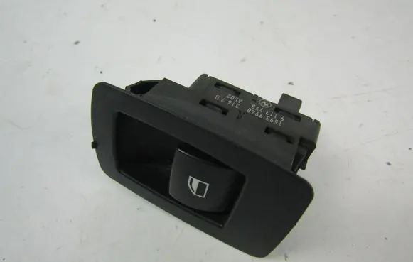 BMW 5 E60 E61 Electric window control switch 9113773