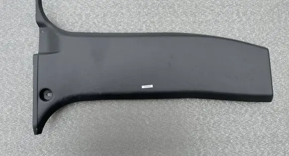 Nissan Terrano (B) pillar trim (bottom) 7691560G00