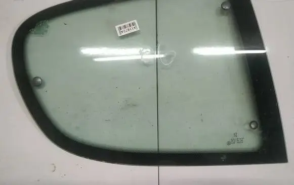 Peugeot 206 Rear side window as2
