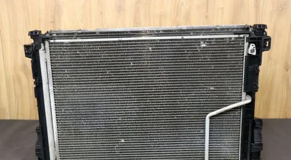 Mercedes-Benz SLK R172 Radiator set 0995002703 A0995002703 2045000654