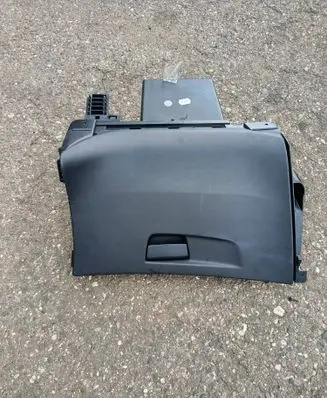 Citroen C4 II Picasso Glove box 9677842077 M46086 1243894X