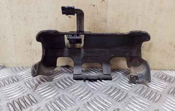 Subaru Outback Other engine bay part