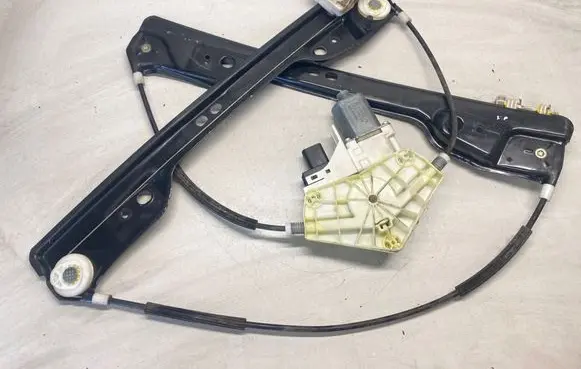 Fiat Freemont Front door window regulator with motor 0130822472