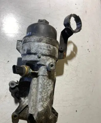Peugeot 5008 Oil filter mounting bracket V75831118004