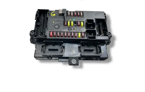 Peugeot Boxer SAM control unit 1389975080