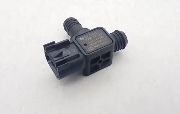 Opel Astra J Vacuum valve 20876799 0265005321