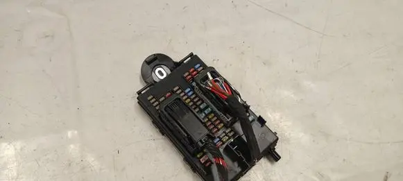 Volvo XC90 Fuse module 31346672