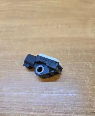 Volvo XC70 Airbag deployment crash/impact sensor 31264395