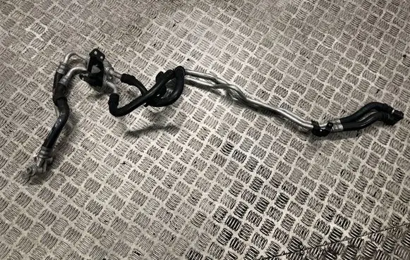 BMW 5 GT F07 Gearbox oil cooler pipe/hose 7592723 17227592723 7583183