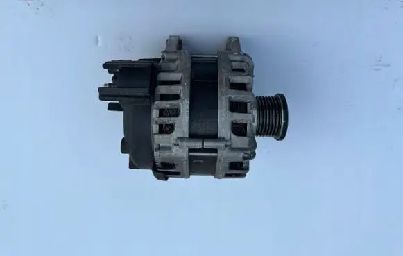 Renault Trafic III (X82) Generator/alternator