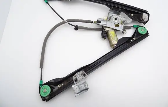 Ford Focus Front door window regulator with motor XS4123200