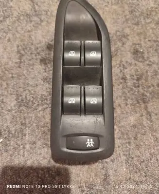 Renault Laguna II Electric window control switch 26515