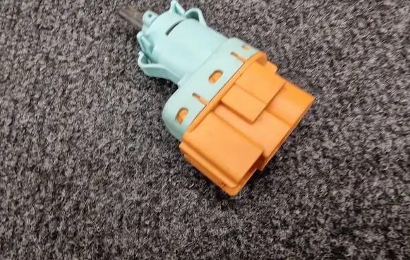 Land Rover Range Rover Velar Brake pedal sensor switch HK839G854AC HK839G854
