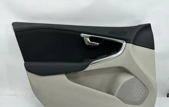 Volvo V40 Front door card panel trim 1319932