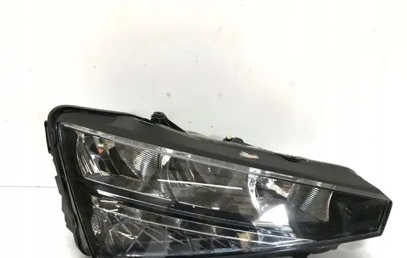 Skoda Scala Headlight/headlamp 657941016