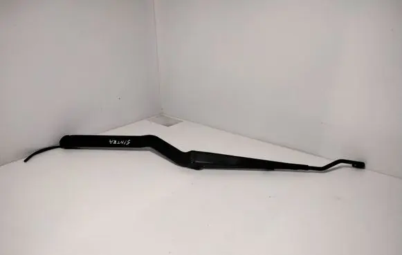 Opel Sintra Front wiper blade arm 89813565