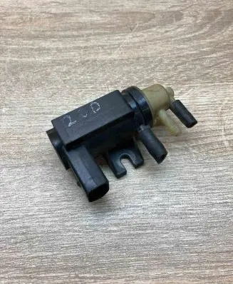 Volkswagen PASSAT B6 Turbo solenoid valve 1K0906627A 70086800