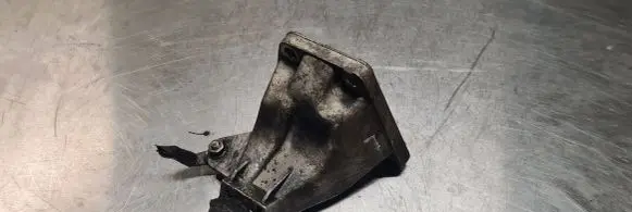 Audi A6 S6 C5 4B Engine mounting bracket 4B0199308 543130EPP5
