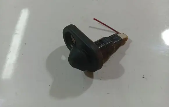 Toyota Corolla Verso E121 Front door sensor 