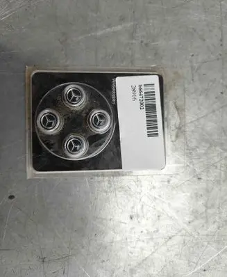 Mercedes-Benz S W222 Wheel nut cap/cover B66472002