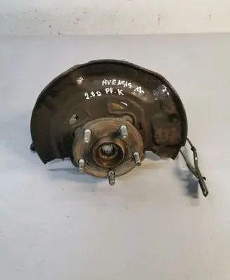 Front wheel hub