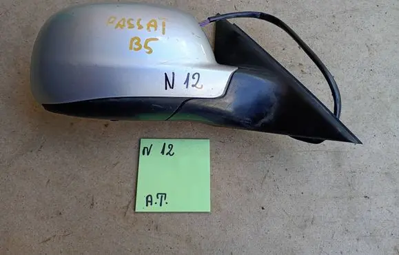 Volkswagen PASSAT B5 Front door electric wing mirror 565655
