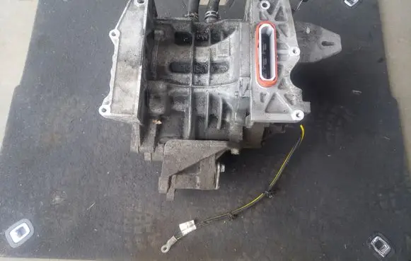 Nissan Leaf I (ZE0) Engine EM57 YHJ141110