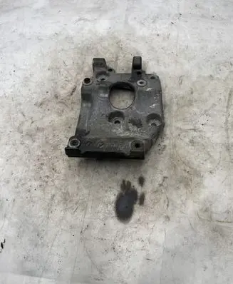 Volkswagen Caddy A/C compressor mount bracket 9646719580
