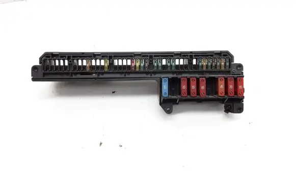 BMW 5 E60 E61 Fuse module 25613290